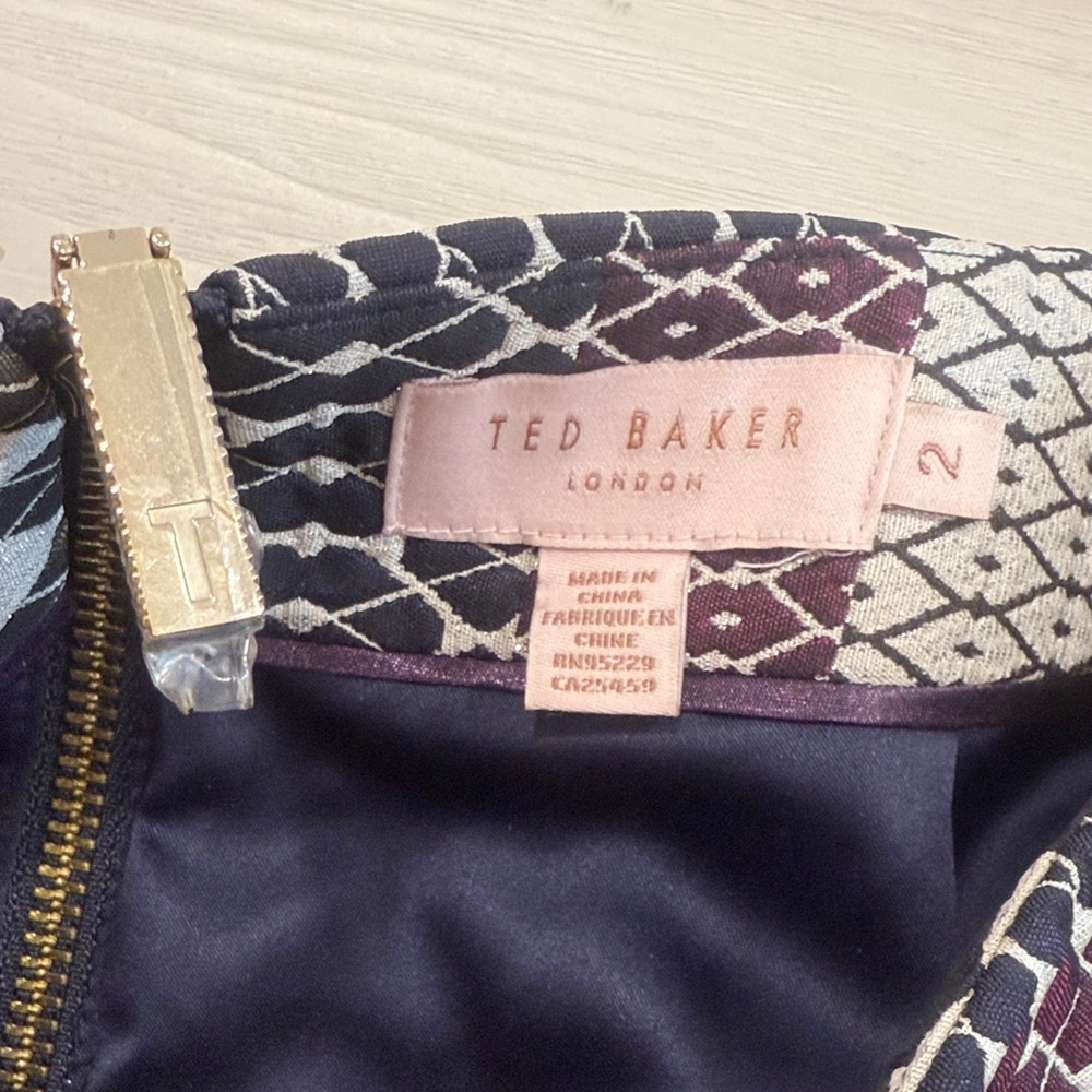 Ted Baker Stylish Multicolor Patterned Women's Sk… - image 2